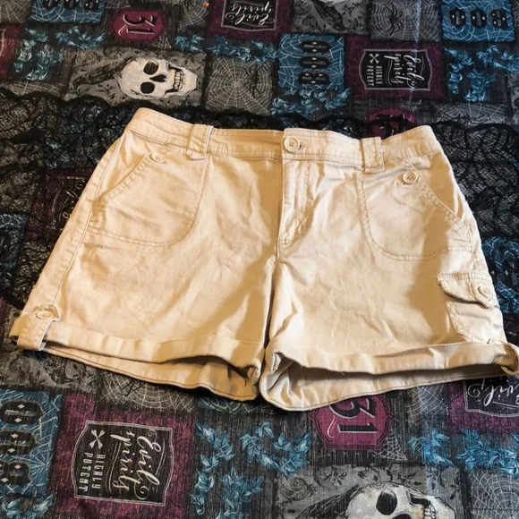 Shorts Gloria Vanderbilt Khaki United ⚡️5 For $15⚡️ Gloria